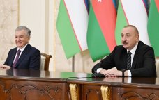 Azərbaycan Prezidenti: “Şavkat Miromonoviç ölkəmizdə hörmətlə qarşılanır”