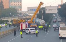 Qəza səbəbindən bağlanan Bakı-Sumqayıt yolu açıldı