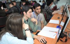 Tələbələr üçün YENİ DÖVR - Rəsmi işçi statusu ALIRLAR