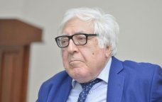 Anar: “Prezident məktəbi rus dilində bitirib, amma Azərbaycan dilində belə gözəl danışır”