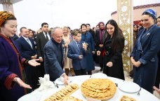 Leyla Əliyeva Türkmənistan milli mətbəxinə həsr olunan sərgidə iştirak edib - FOTO