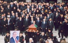 Ümummilli Lider Heydər Əliyevin dəfn günündən TARİXİ FOTOLAR