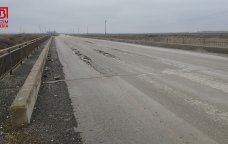 Faciəyə bir ADDIM – Kürdəmirdə qəzalı vəziyyətə düşən körpü niyə təmir edilmir? – FOTO/VİDEO