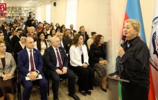 Virtual dünyanın YENİ REALLIQLARI - Uşaqları kibertəhlükələrdən necə qoruya bilərik? - VİDEO