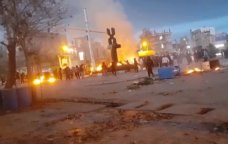 İranda VƏZİYYƏT GƏRGİNDİR: Etirazçılar küçə və prospektlərə axışıblar - VİDEO