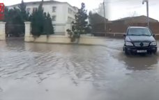 Türkan məktəbi SU ALTINDA &ndash; VİDEO