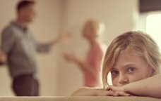 Uşağını döyən valideynlər cərimələnəcək &ndash; MƏBLƏĞ