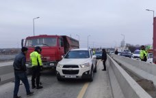 Xaçmaz-Quba yolunda qəza: Böyük tıxac yarandı - FOTO