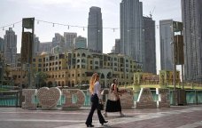 BƏƏ iranlıların yaşayış icazələrini ləğv etdi - Aktivlərini blokladı