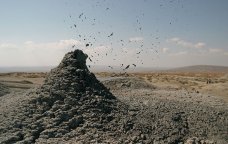 SON DƏQİQƏ! Abşeronda vulkan püskürdü &ndash; FOTO