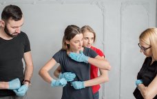 Boğazda qida qalma TƏHLÜKƏSİ &ndash; Həyat xilas edən ÜSULLAR