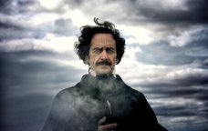 Dünya tarixinə ilk dedektiv yazarı kimi düşdü &ndash; Polislər onun hekayəsini oxuyaraq QATİLLƏRİ TAPIRDI