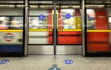 Dünyada VAR, Bakıda YOXDUR &ndash; Metroda qoruyucu baryerlər quraşdırıla bilərmi?