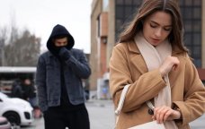 Gecə-gündüz təqib, bezdirici mesajlar... - &ldquo;Stalking&rdquo;ə görə hansı cəza NƏZƏRDƏ TUTULUR?