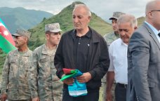 33 il əvvəl itkin düşən Mədinə Babayevanın qalıqları Kəlbəcərdə torpağa tapşırıldı - FOTO