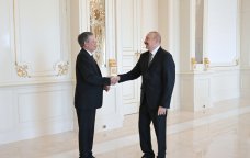 İlham Əliyev amerikalı senatoru qəbul etdi &ndash; FOTO