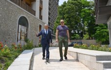 Prezident Şuşanın Qarabağ küçəsində - FOTO