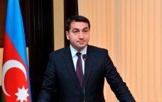 Hikmət Hacıyev: &ldquo;Ermənistan Konstitusiyasından ərazi iddiaları çıxarılsa, sülh sazişi üçün problem qalmır&rdquo;