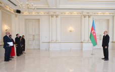 Prezident Böyük Britaniyanın yeni səfirinin etimadnaməsini qəbul etdi – FOTO/VİDEO