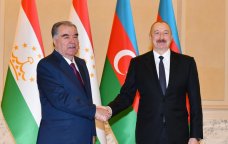 İlham Əliyev Emoməli Rəhmonu təbrik etdi