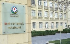 Vurğunun dərslikdən çıxarılması ilə bağlı nazirlikdən AÇIQLAMA