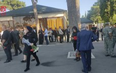Vətən müharibəsi şəhidlərinin xatirəsi Hərbi Memorial Məzarlıqda yad edilir - FOTO/VİDEO