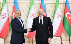 İlham Əliyev Məsud Pezeşkiana zəng etdi