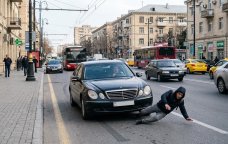 &ldquo;Köhnə peşə&rdquo;nin yeni nümayəndələri &ndash; Sürücüləri tələyə salan piyadaları hansı cəza gözləyir?