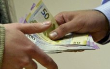 Korrupsiya barədə məlumat verənlər mükafatlandırılacaq &ndash; Məbləğ