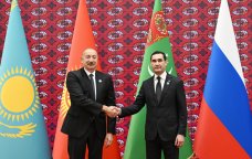 İlham Əliyev &ldquo;Avaza&rdquo; Kompleksində - FOTO