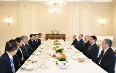 İlham Əliyevin adından Laos Prezidentinin şərəfinə rəsmi nahar verildi &ndash; FOTO