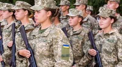 Ukrayna Ordusunda 60 mindən artıq qadın var