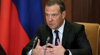 Medvedev: “Qərb Zelenskini aradan qaldırmaq qərarına gəlib” 