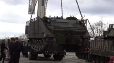 NATO ölkələrinin hərbi texnikaları Moskvada nümayiş etdiriləcək - VİDEO