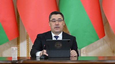 Qırğızıstan Prezidenti Ağdamda məktəbin tikintisi barədə DANIŞDI 