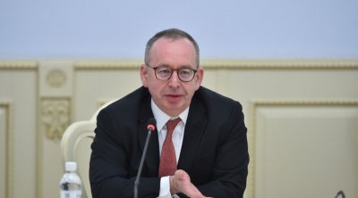 Yevgeni Jukov: “Azərbaycan və Ermənistan arasında sülh iqtisadi dəhlizlərin açılmasına kömək edəcək”