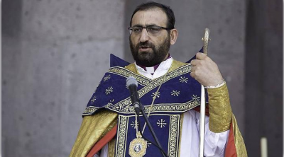 Ermənistanda hakimiyyəti tənqid edən arxiyepiskopların 