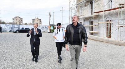 İlham Əliyev və Mehriban Əliyeva Mamayı məscidinin bərpadan sonra açılışında