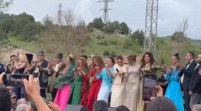 Məşhurlar “Xarıbülbül” festivalının bağlanışında - VİDEO