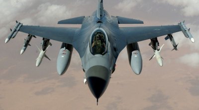Hollandiya Ukraynaya F-16 qırıcılarından istifadə etməyə İCAZƏ VERDİ