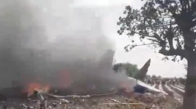 Hindistanda Su-30 qırıcısı qəzaya uğrayıb - VİDEO 