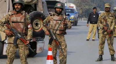 Pakistanda hərbi bazaya silahlı hücum: Ölənlər var  