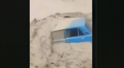 Samuxda avtomobil sel sularının altında qaldı - ANBAAN VİDEO