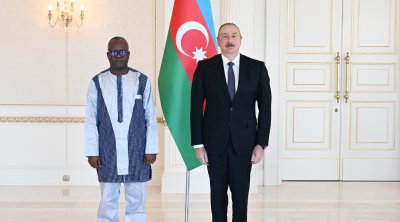 Prezident Burkina Fasonun səfirinin etimadnaməsini qəbul etdi - FOTO