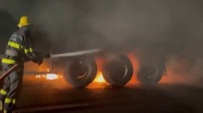 Kürdəmirdə yük avtomobili yandı - VİDEO