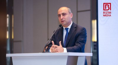 Emin Əmrullayev: “Təhsilin formalaşması ilə bağlı bir çox məqamların geniş müzakirəsinə ehtiyac var”