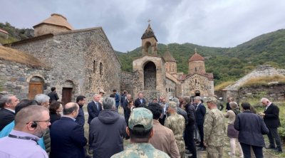 Xarici diplomatlar Xudavəng monastır kompleksini ziyarət etdilər - FOTO/VİDEO