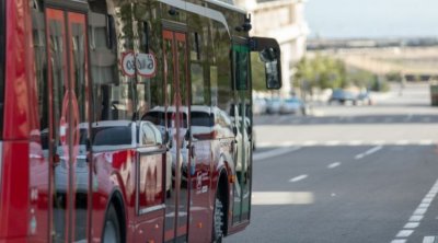 Sərnişinlərin NƏZƏRİNƏ! Bakıda bu avtobusların hərəkət istiqaməti dəyişdirilir