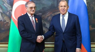 Lavrov "Aleksandr Nevski" ordenini Polad Bülbüloğluna təqdim etdi - FOTO