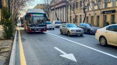 Bakının bu küçəsində avtobus zolağında vaxt məhdudiyyəti tətbiq EDİLİB